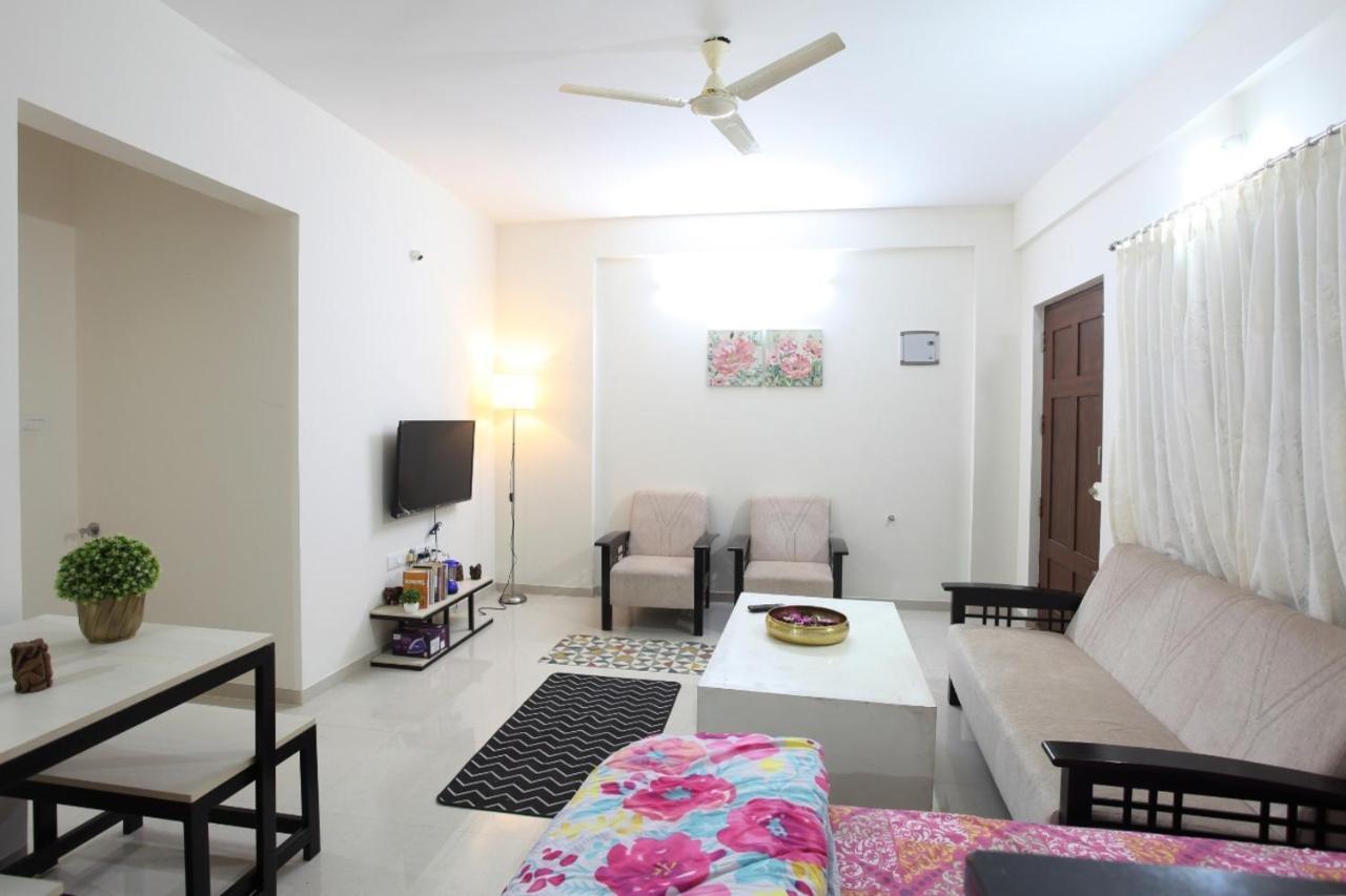 Qualtems Guest House-With Ac Options Bangalore Eksteriør bilde