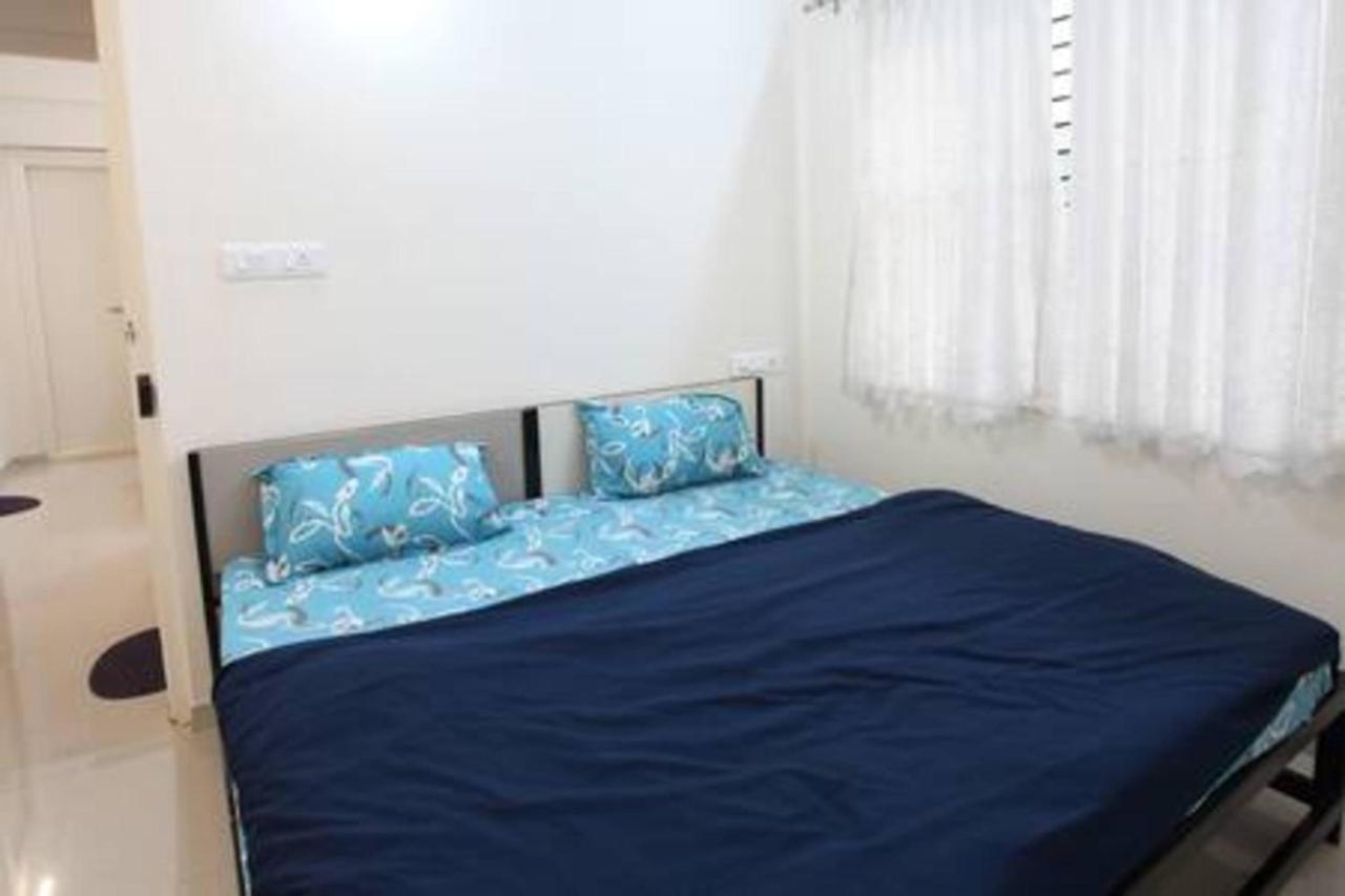Qualtems Guest House-With Ac Options Bangalore Eksteriør bilde